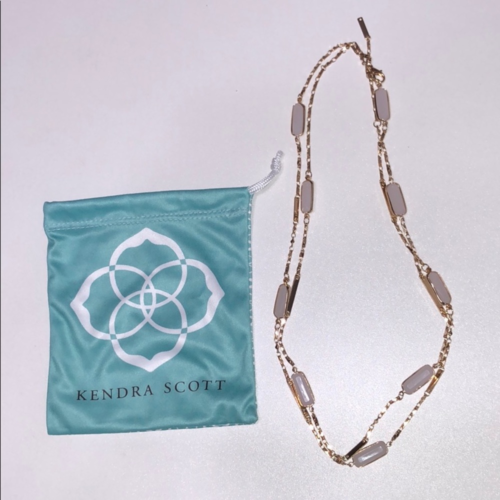 Kendra Scott Long Chain Necklace w/ Nude Stones!!
